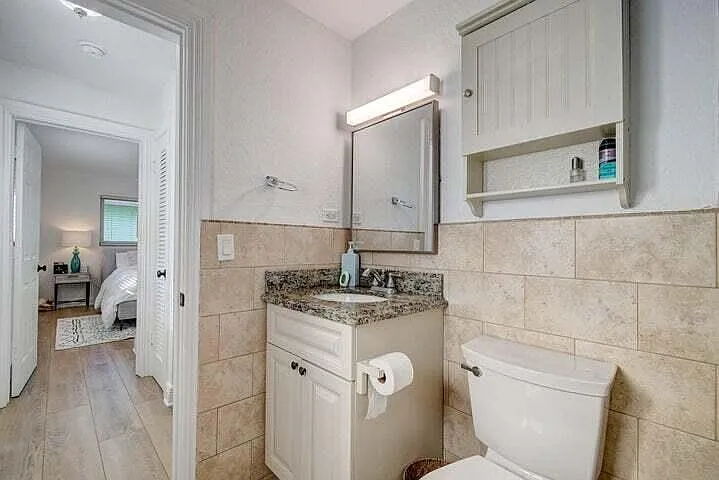 45 SE 7th Ave #8 — Photo 11