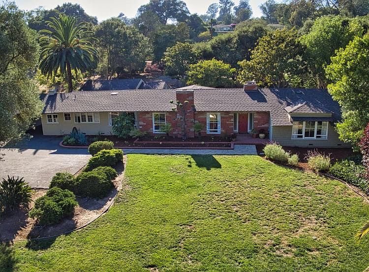 1st image of 965 Las Palmas Dr