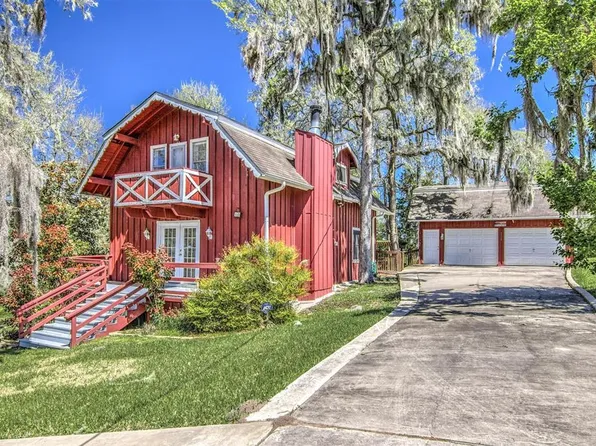 10 Elm Ridge Cir, Coldspring, TX 77331