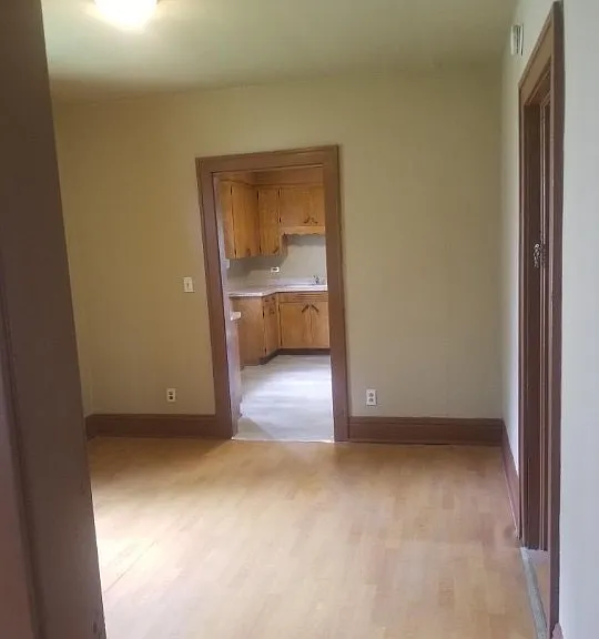 903 Broadway Ave #1 — Photo 5
