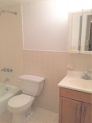 4th image of 445 W 36th St APT 7