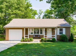 10420 W 63rd Ter, Shawnee, KS 66203