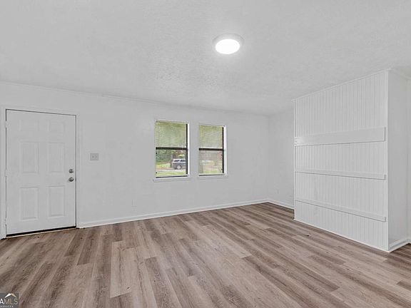 4th image of 117 Tanglewood Dr #A