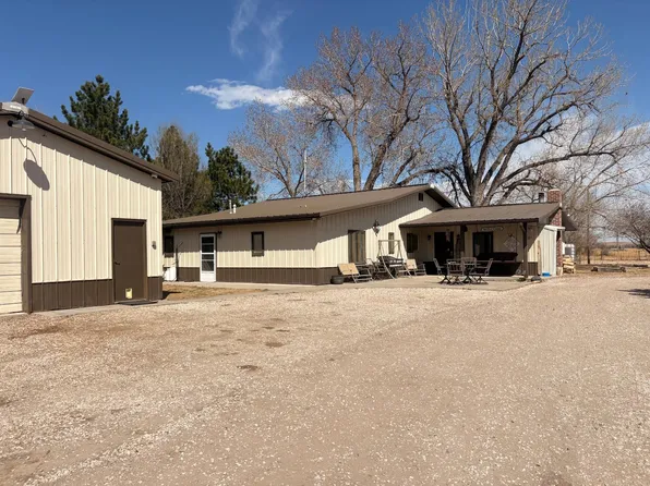 407 W 4th St, Oshkosh, NE 69154