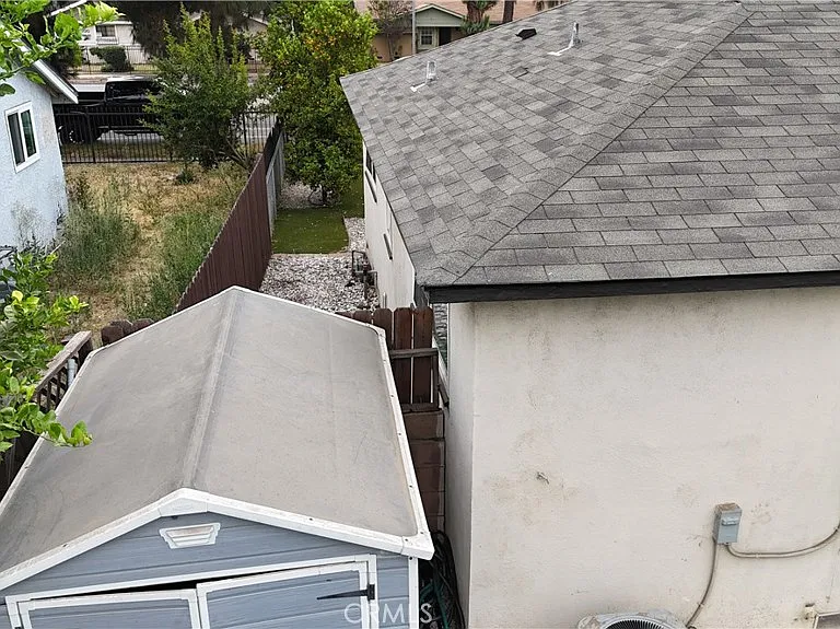15709 Devonshire St — Photo 33