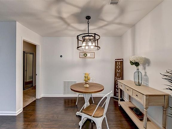 5th image of 3101 Pine Heights Dr NE #3101