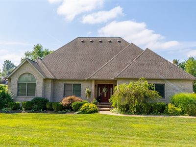 49570 Nature Trl, Saint Clairsville, OH, 43950