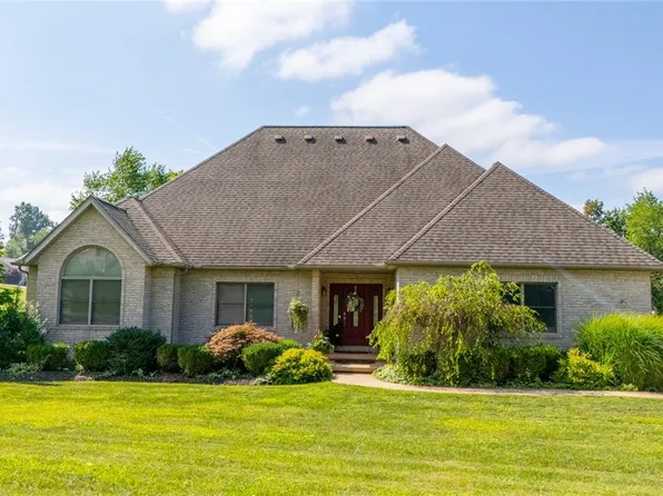 49570 Nature Trl, Saint Clairsville, OH 43950