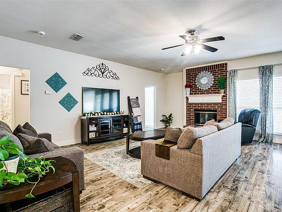 4th image of 209 Cliffdale Dr