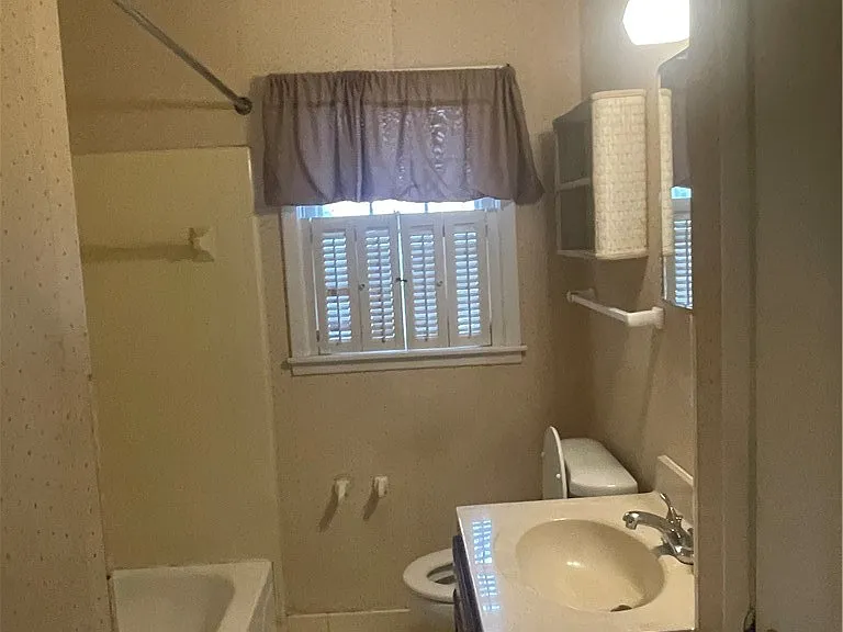 916 Bingham Dr — Photo 11