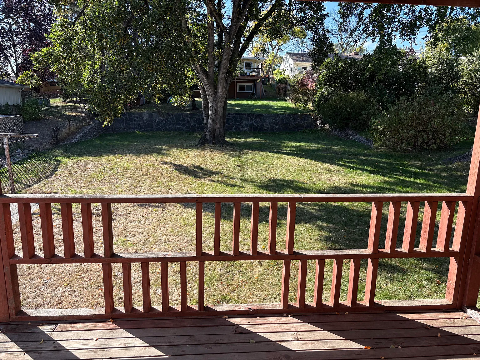 3 bed, 1984 sqft, $2,300 — Photo 3