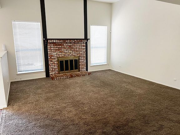 2nd image of 6509 Martin Ct NE