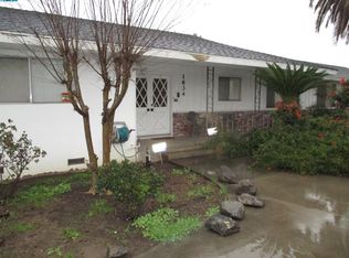 1634 E Bardsley Ave, Tulare, CA 93274