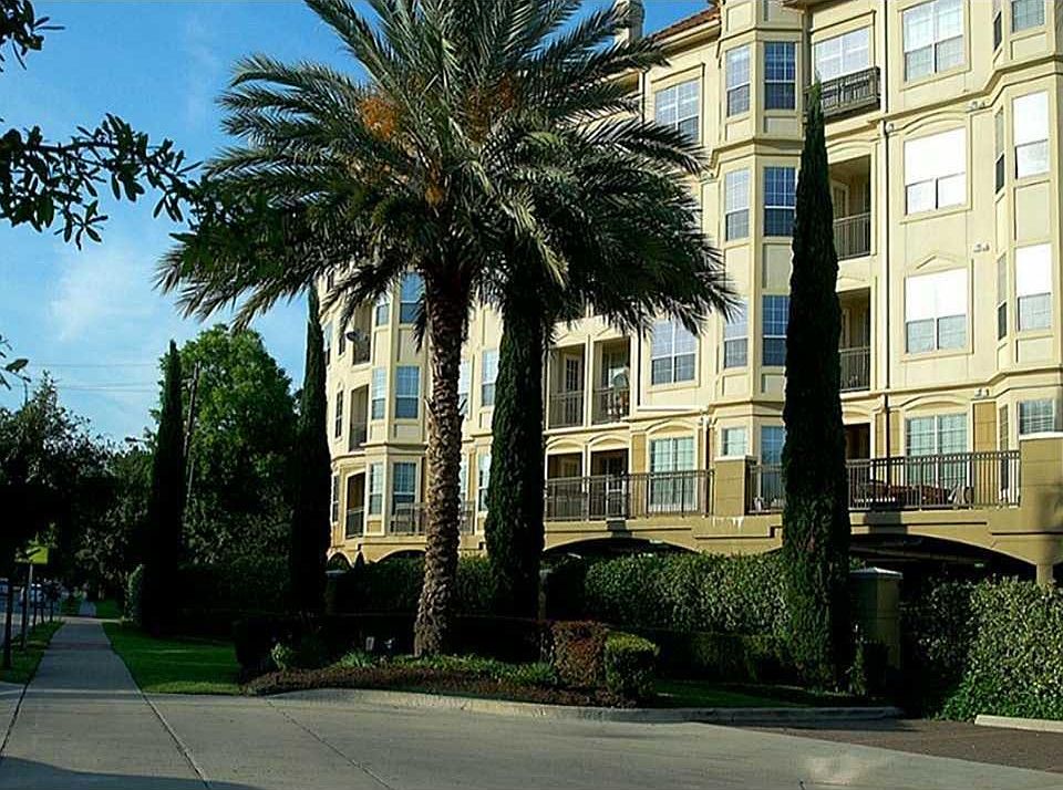 1st image of 7575 Kirby Dr APT 1204