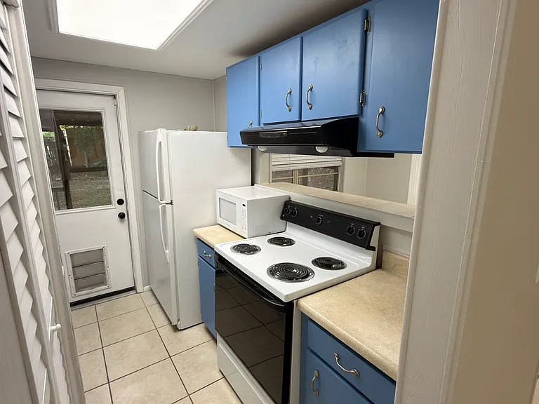 1116 Grantwood Ave — Photo 11