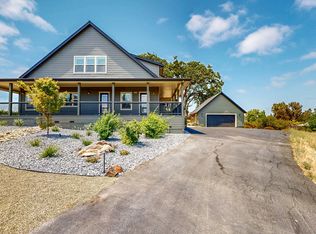 9901 Old Camp Ln, Windsor, CA 95492