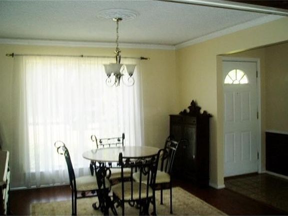 2nd image of 821 Rush Creek Dr