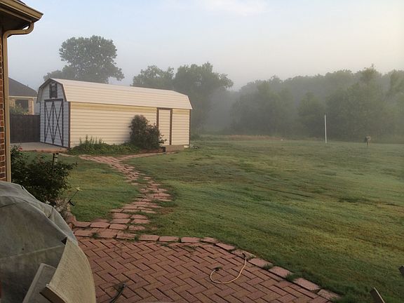 5th image of 219 Grant Dr