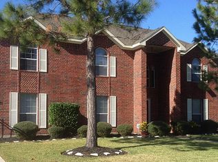 503 Clear Creek Mdws Dr, League City, TX 77573