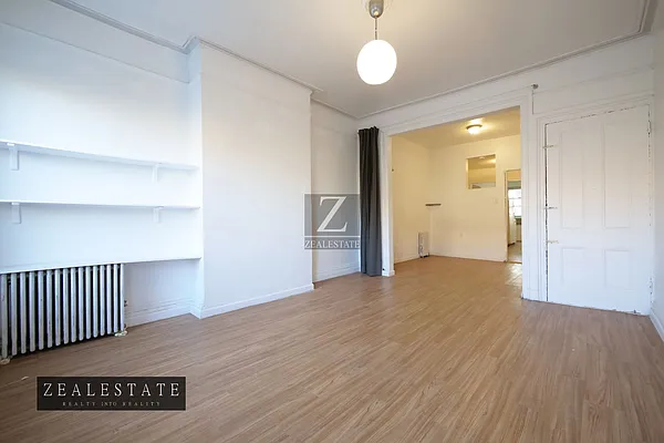 Rented by ZealEstate Group Inc | media 5