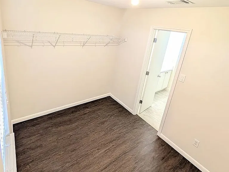 222 Phillips St — Photo 29