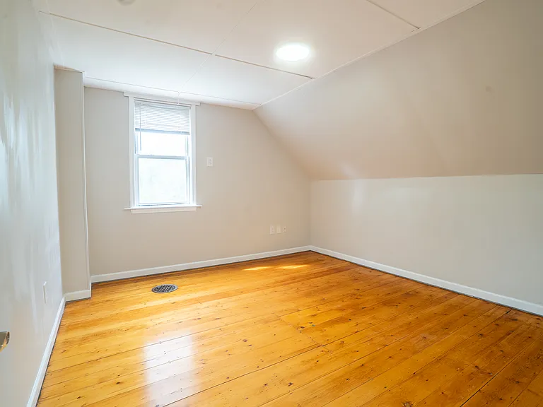 18 Drew Ave #1 — Photo 5