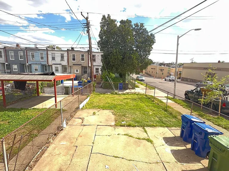 2237 W Saratoga St — Photo 19