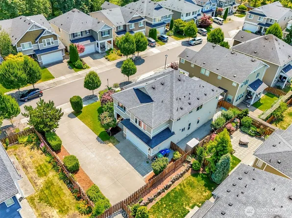 27451 211th Court SE, Maple Valley, WA 98038