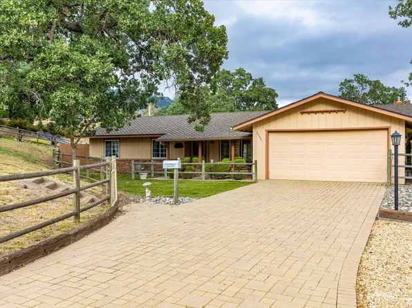 24450 Bay Ct, Tehachapi, CA 93561