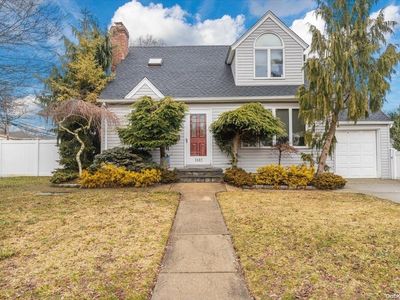 1685 Elsie Avenue, Merrick, NY, 11566