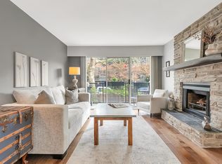 230 Mowat St #213, New Westminster, BC V3M 4B2