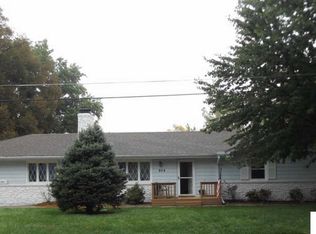 804 Lemay Dr, Bellevue, NE 68005