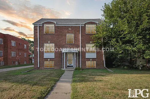 2238 W Sylvania Ave #1 Photo 1