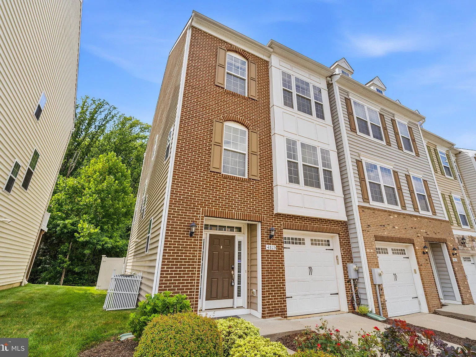 3 bed, 2.5 bath, 1780 sqft, $3,500 — Photo 3