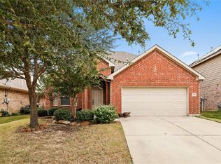 1204 Nighthawk Rd, Fort Worth, TX 76108