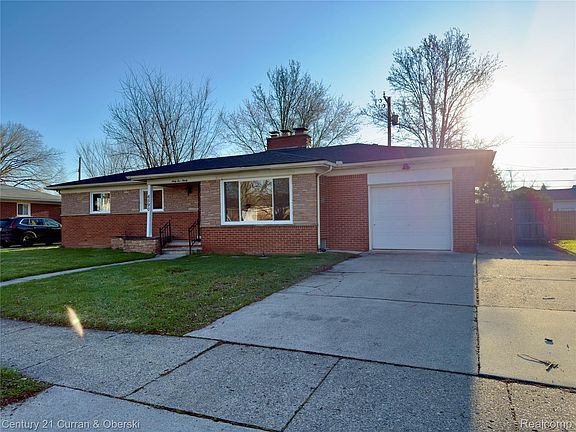 3rd image of 6590 Rockland St
