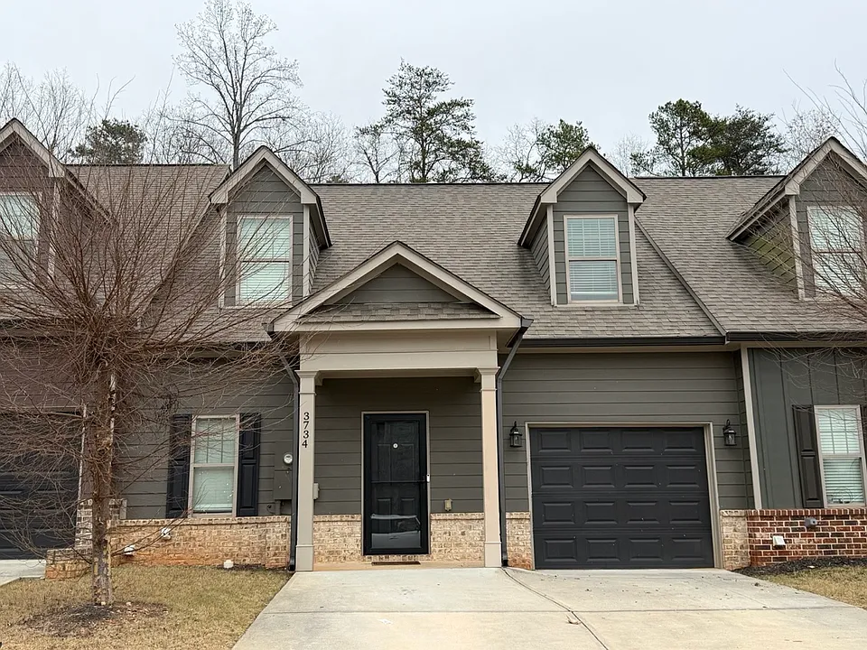 3734 Shades Valley Ln