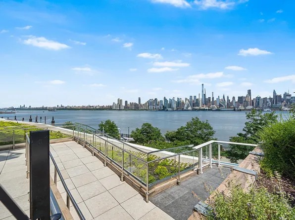 800 Avenue At Port Imperial image 20 of 28