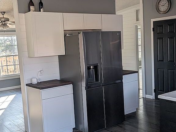 4th image of 8015 Glory Rd