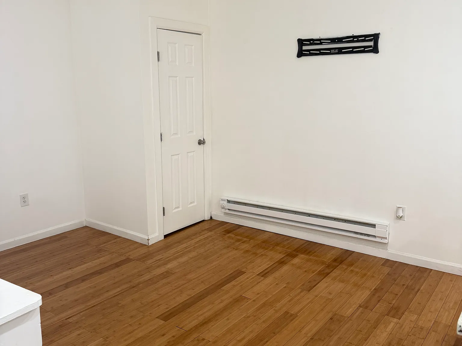 3 bed, $1,625 — Photo 4
