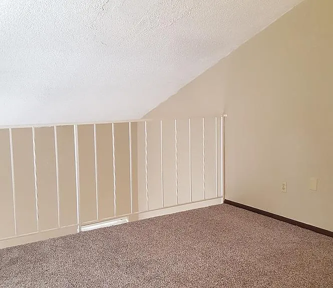 822 Cardinal Creek Blvd — Photo 29