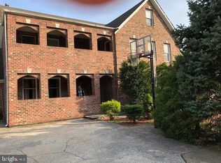 3724 Munson Rd, Falls Church, VA 22041