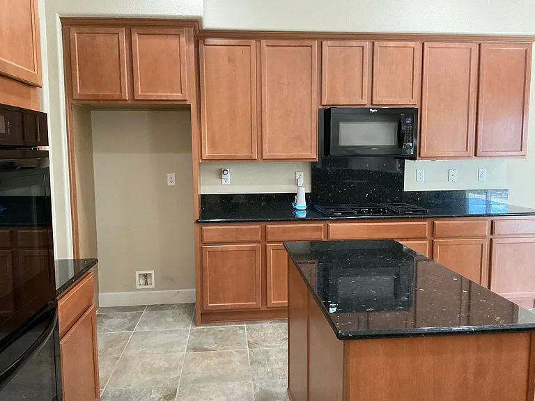 1320 Winterchase Way — Photo 7