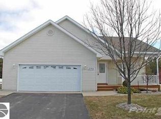 2792 Opal Ct, Traverse City, MI 49684