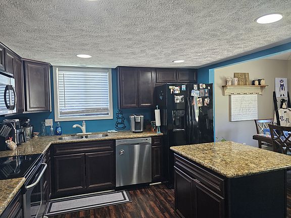4th image of 8017 Wildewood Dr