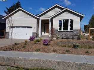 7715 SW Chestnut St, Tigard, OR 97223