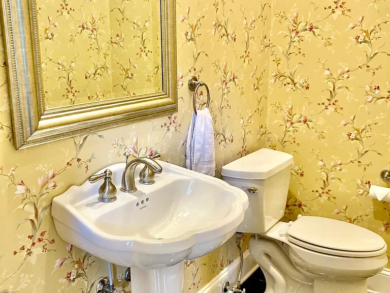 10912 Martingale Ct — Photo 10