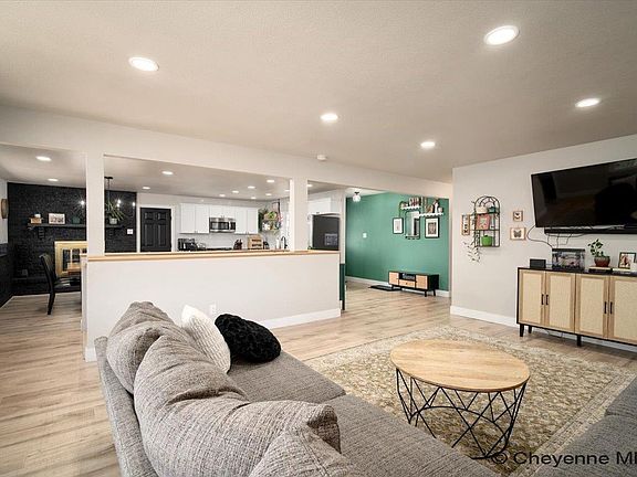 3rd image of 600 Harmony Ln