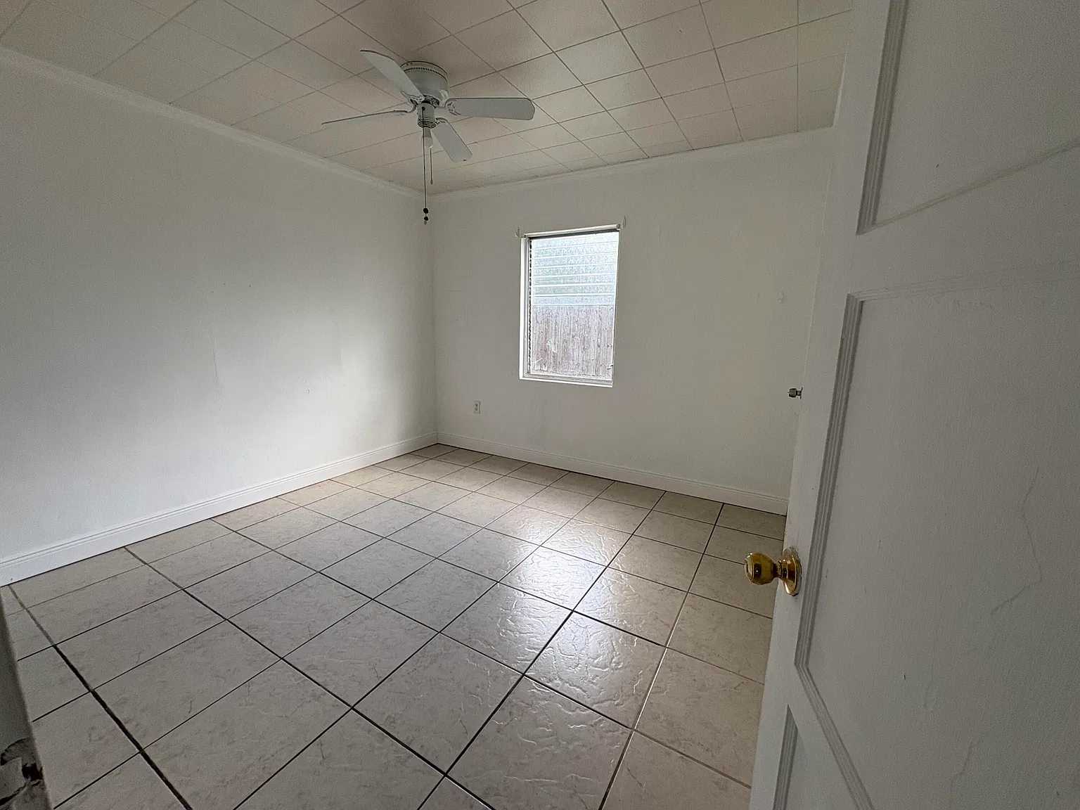 3 bed, 2.0 bath, 1274 sqft, $2,800 — Photo 4
