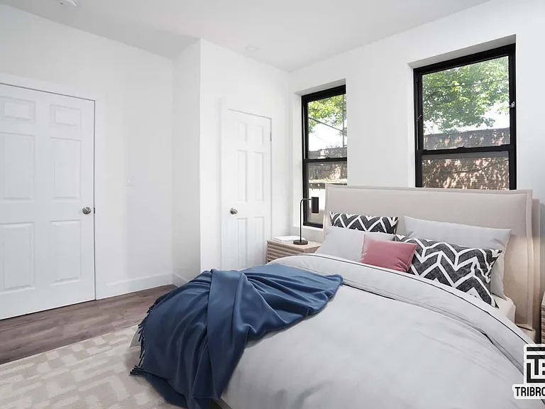 1719 E 8th St #1S — Photo 4
